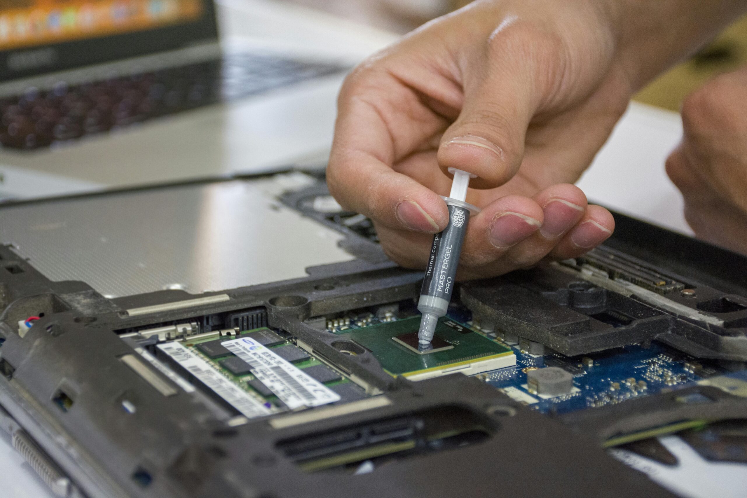 Jasa Cleaning Laptop dan PC Real Computer